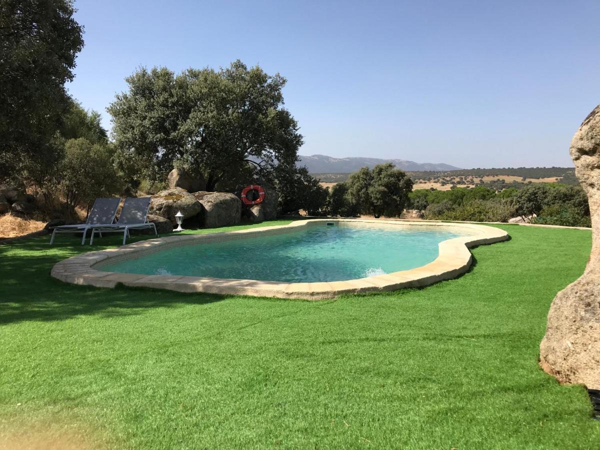 Domo En Montes De Toledo Villa Mazarambroz Kültér fotó